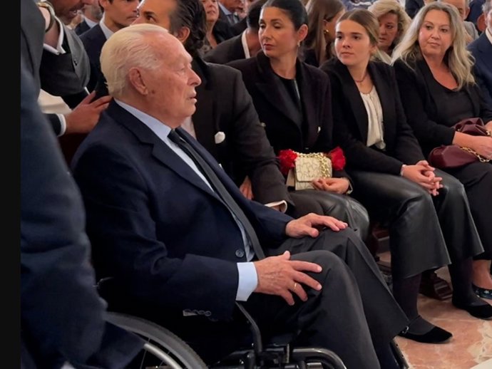 Curro Romero, en el funeral de Rafael de Paula en Jerez de la Frontera