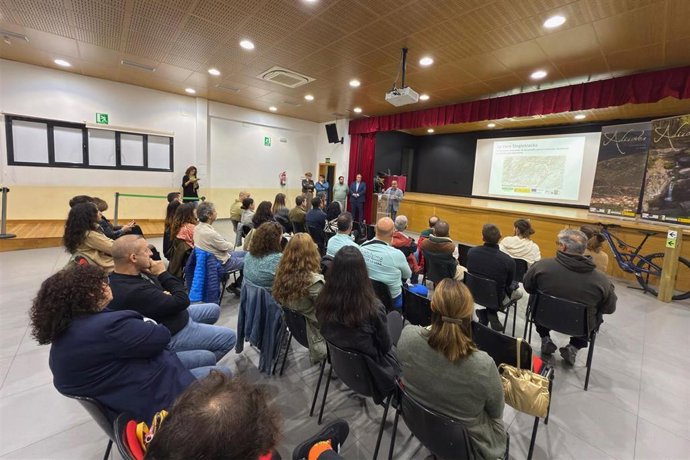 Presentación de la red de caminos sostenibles en Villanueva de la Vera