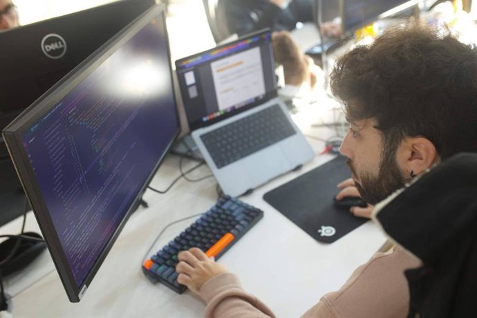 Studio128K ofrece desarrollo de aplicaciones multiplataforma adaptadas a cada necesidad empresarial