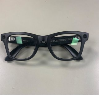 Les ulleres utilitzades per gravar les noies