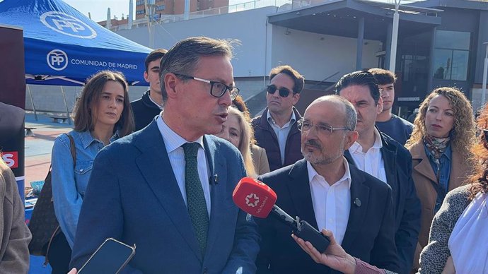 El secretario general del PP de Madrid, Alfonso Serrano, en Coslada