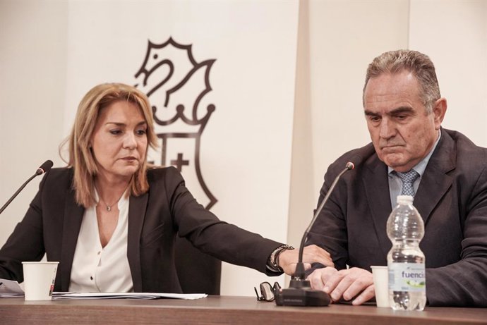 La vicepresidenta Susana Camarero compareix junt amb el ja exvicepresident segon Francisco José Gan Pampols
