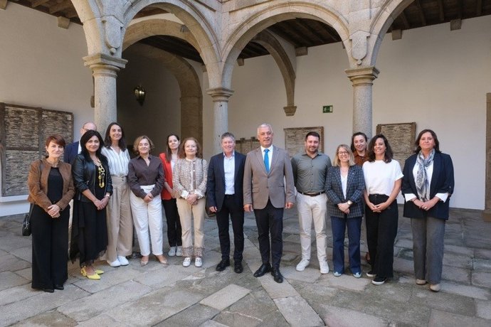 El director del IEB, Llorenç Perelló, participa en el Consejo de las Lenguas Oficiales del Estado.