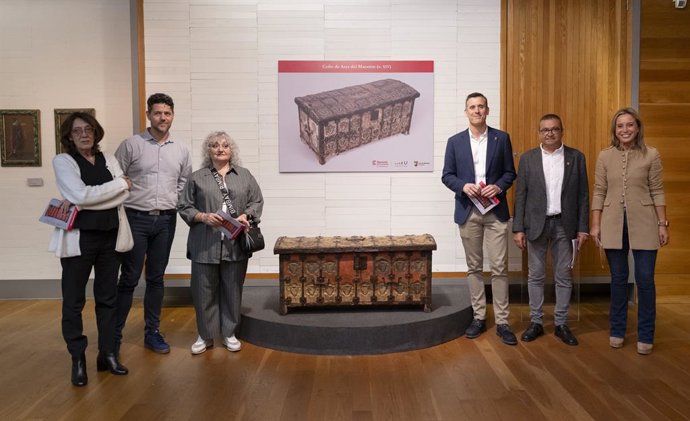 Diputación de Castelló expone en el Museo de Bellas Artes un Cofre Medieval de Ares del Maestrat del siglo XIV
