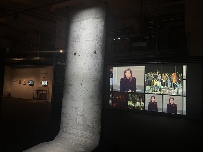 Exposición 'El muro de Berlín. Un mundo dividido' en el Espacio Inmersa de Barcelona