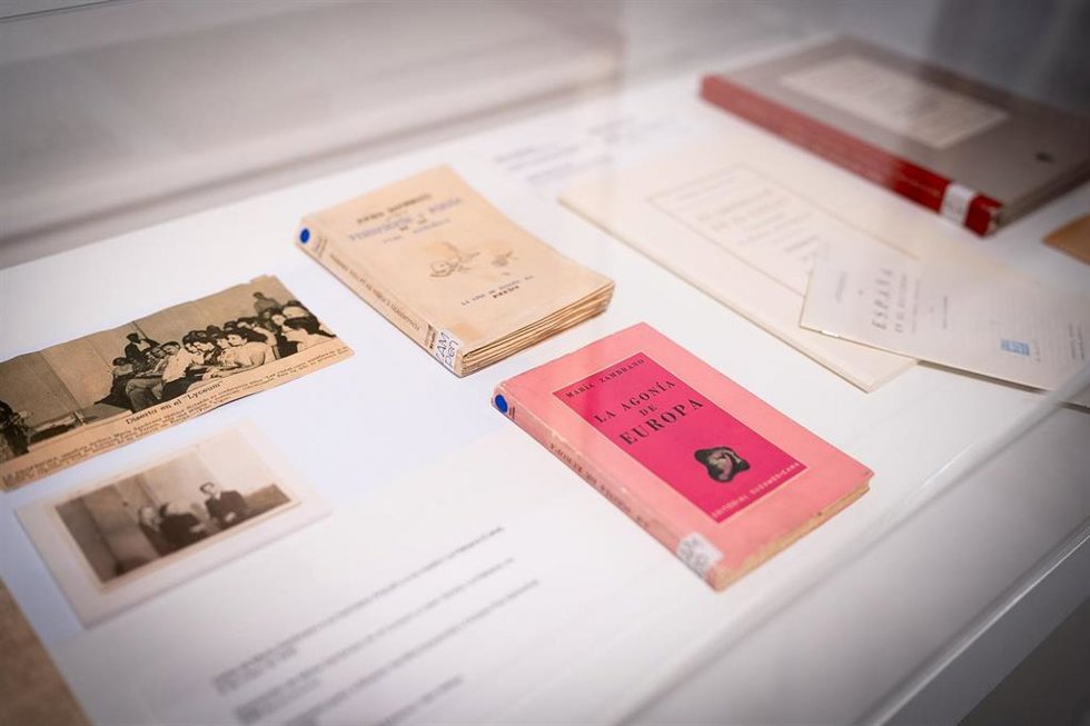 El Mucac La Coracha expone una obra de Juan Soriano y documentos de María Zambrano en la muestra Ayer. Colección 1940-1990