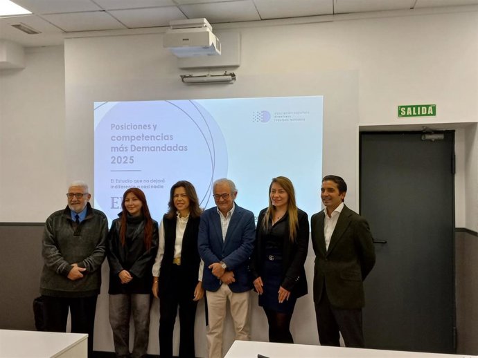 Presentación del 'Informe EP+D 2025', elaborado por la Asociación Española de Directores de Recursos Humanos (AEDRH) a través de su comunidad e Talento y Liderazgo junto con EUDE Business School, CRHEO Recursos Humanos y Foro Inserta Responsable.