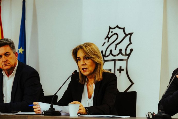 La vicepresidenta portavoz, Susana Camarero, comparece tras el pleno del Consell en funciones