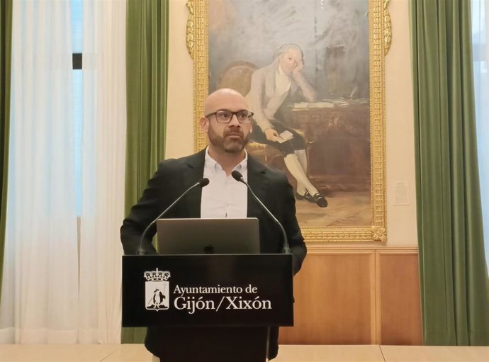 Archivo - El portavoz de la Junta de Gobierno de Gijón, Jesús Martínez Salvador.