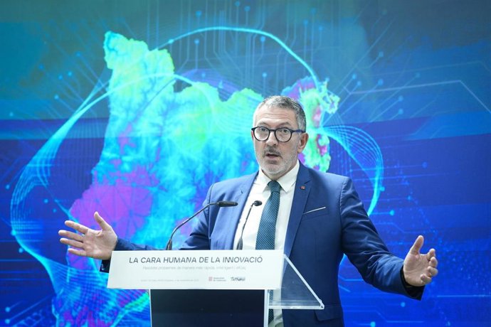 El conseller de Empresa y Trabajo de la Generalitat, Miquel Sàmper, interviene en Smart City Expo