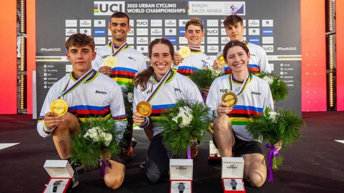 España logra su séptimo título mundial consecutivo de trial por equipos en Riad