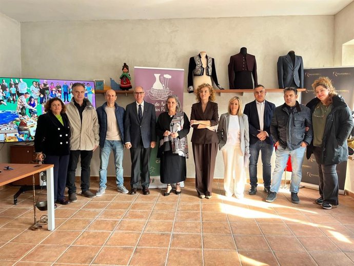 El Centro de Artesanías y Oficios Rurales de Candelario orientado a frenar la despoblación cumple un año.