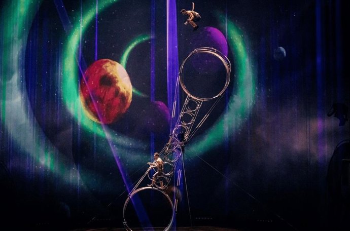 Emirates ofrece entradas gratuitas a 'La Perle' y descuentos en Dubái para vuelos de invierno desde Europa