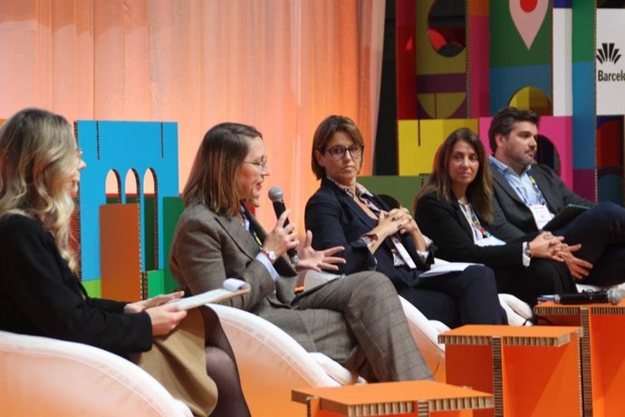 La presidenta de la Associació Catalana de Municipis (ACM), Meritxell Budó, en una mesa redonda del Smart City Expo World Congress