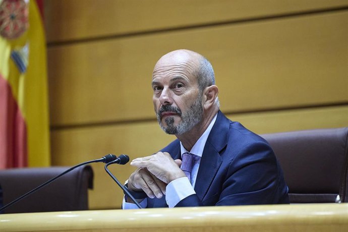 Archivo - El presidente del Senado, Pedro Rollán, durante un pleno en el Senado, a 1 de octubre de 2025, en Madrid (España).  