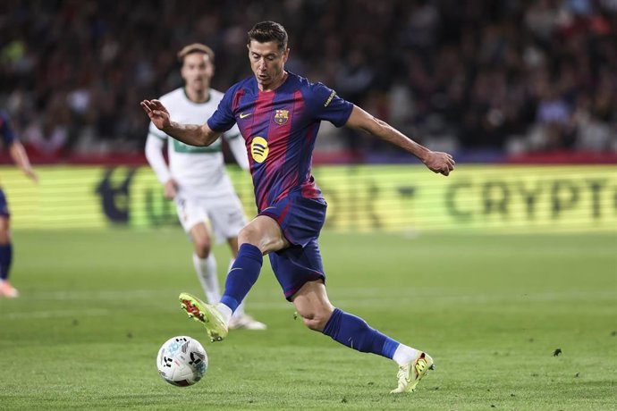 El jugador del FC Barcelona Robert Lewandowski en un partido