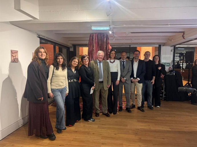 Presentación de la exposición 'Noves Presències' en la Oxo Gallery de Londres.
