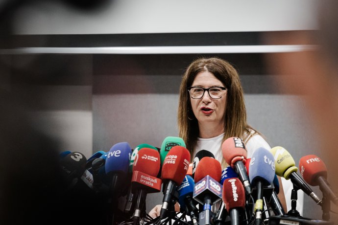 La exmilitante socialista Leire Díez durante una rueda de prensa, en el Hotel Novotel, a 4 de junio de 2025, en Madrid  (España).