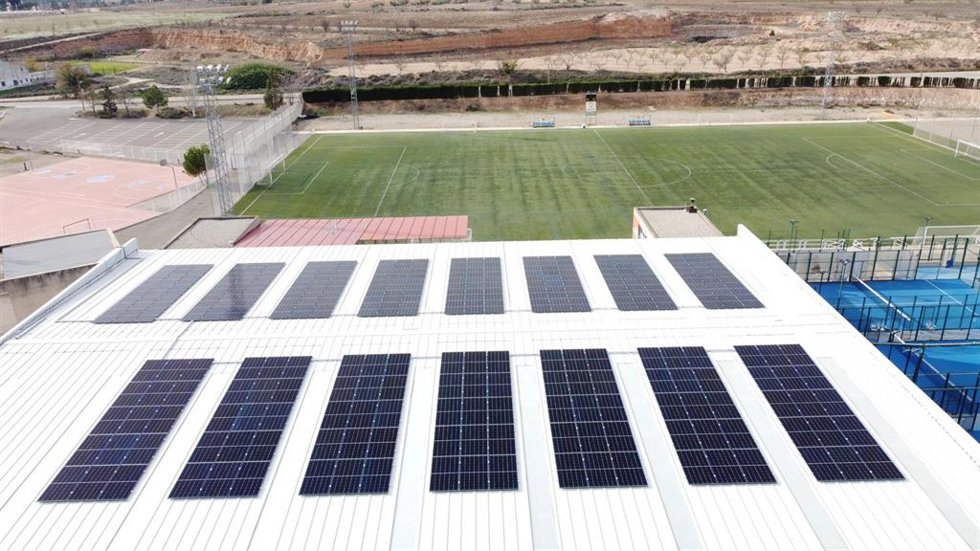 Los autoconsumos conectados a la red de Endesa en Aragón crecen un 33% en 2025, hasta los 17.562 suministros activos.