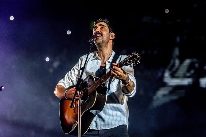 Archivo - El cantante Álex Ubago en imagen de archivo. 