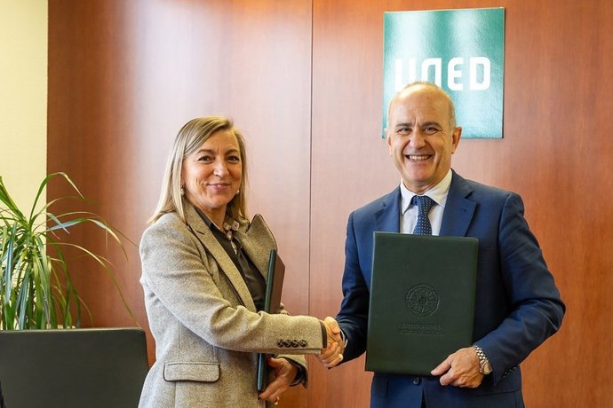 Rectores UR y UNED suscriben un protocolo general de actuación entre ambas instituciones