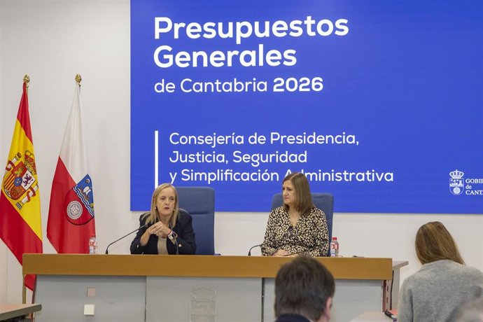 La Consejera De Presidencia, Justicia, Seguridad Y Simplificación Administrativa, Isabel Urrutia, Presenta En Rueda De Prensa, Los Presupuestos De Su Departamento