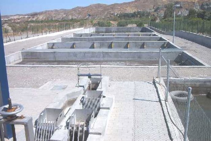 Instalaciones de la estación depuradora de aguas residuales (EDAR) de Cantoria (Almería).