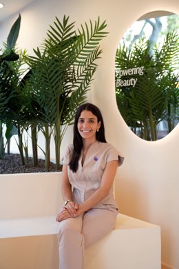Dra. Cristina Martín (Directora Médica Holaglow Clinics)
