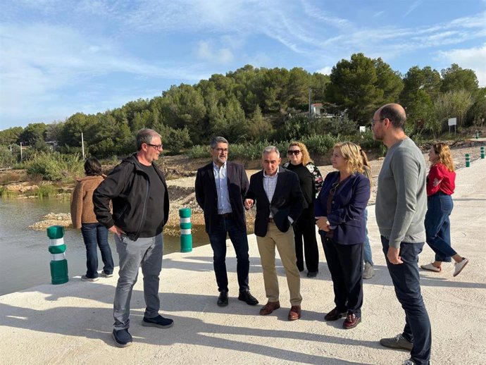 El conseller de Agricultura, Agua, Ganadería y Pesca, Miguel Barrachina, visita Llombai y L'Alcúdia