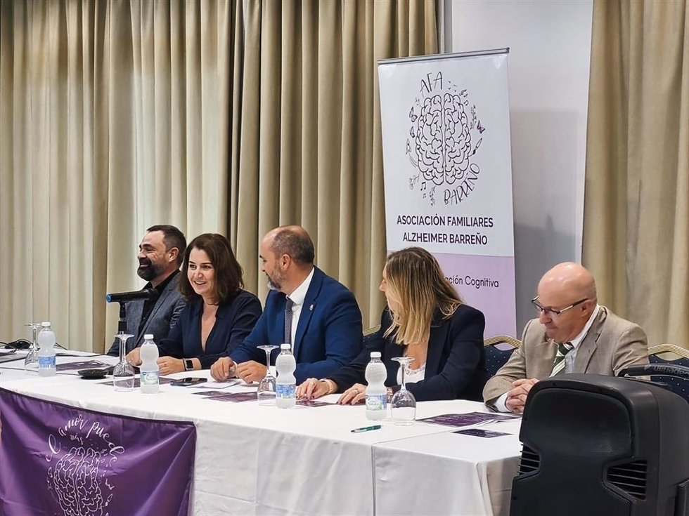 Paula Conesa en la inauguración de las Jornadas sobre Alzheimer en Los Barrios.