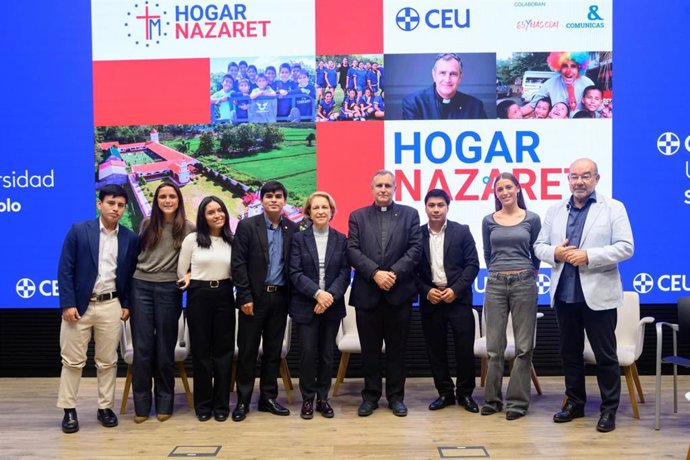 Acto de presentación de Hogar Nazaret en el CEU.