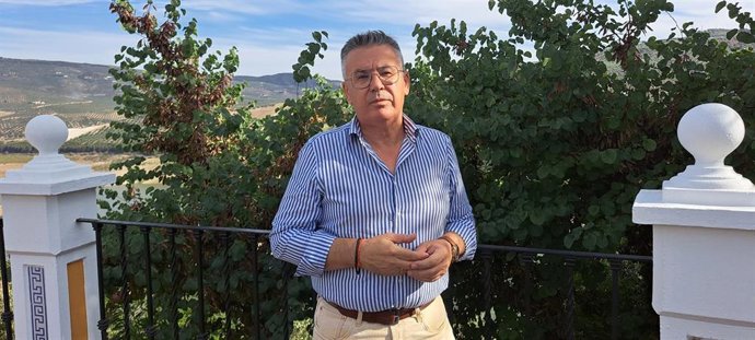 Archivo - El alcalde de Iznájar, el socialista Lope Ruiz.