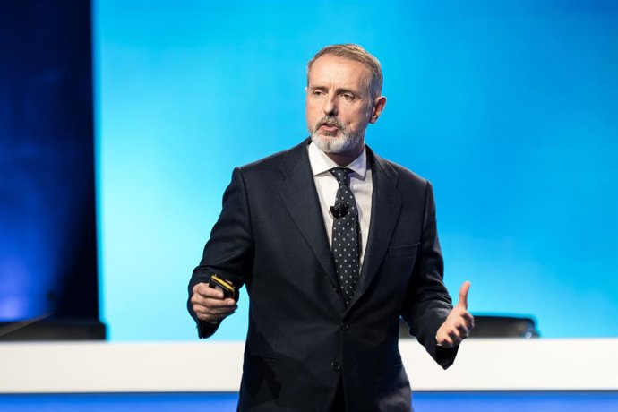 El presidente de Telefónica, Marc Murtra, presenta el nuevo plan estratégico de Telefónica, a 4 de noviembre de 2025, en Madrid (España). Telefónica reducirá a la mitad el dividendo que abonará con cargo a los resultados de 2026, hasta 0,15 euros por títu