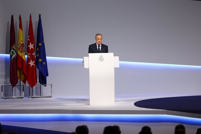 Archivo - Florentino Perez, President of Real Madrid, attends during the Ordinary General Assembly of Real Madrid celebrated at Ciudad Deportiva Real Madrid on October 02, 2022, in Valdebebas, Madrid, Spain.