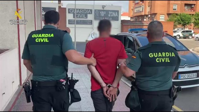 La Guardia Civil detiene a cinco personas por robo con fuerza en una empresa de Nájera