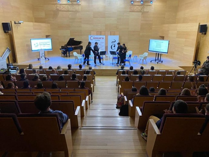 Actuación musical en la inauguración del II Congreso Nacional de Emprendimiento en las Artes Escénicas.
