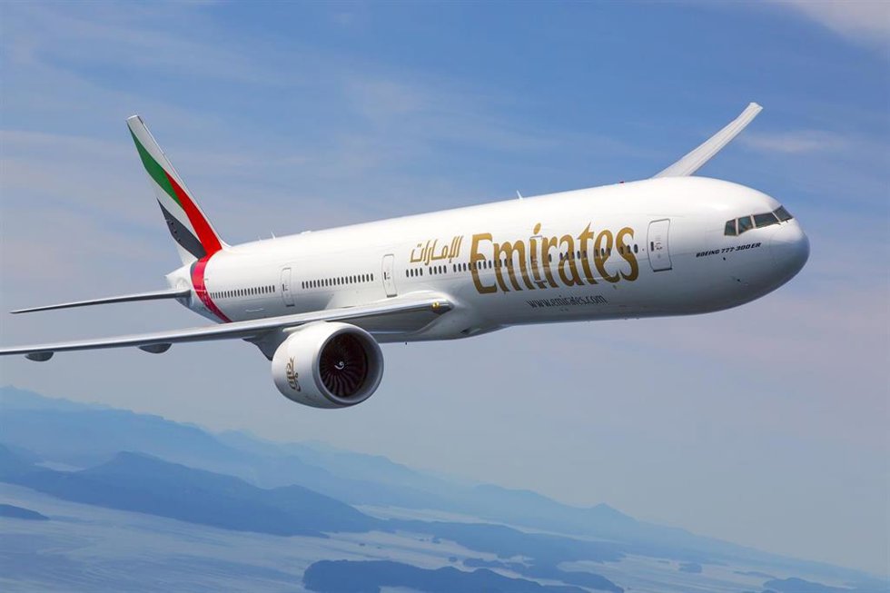 Archivo - Avión de Emirates