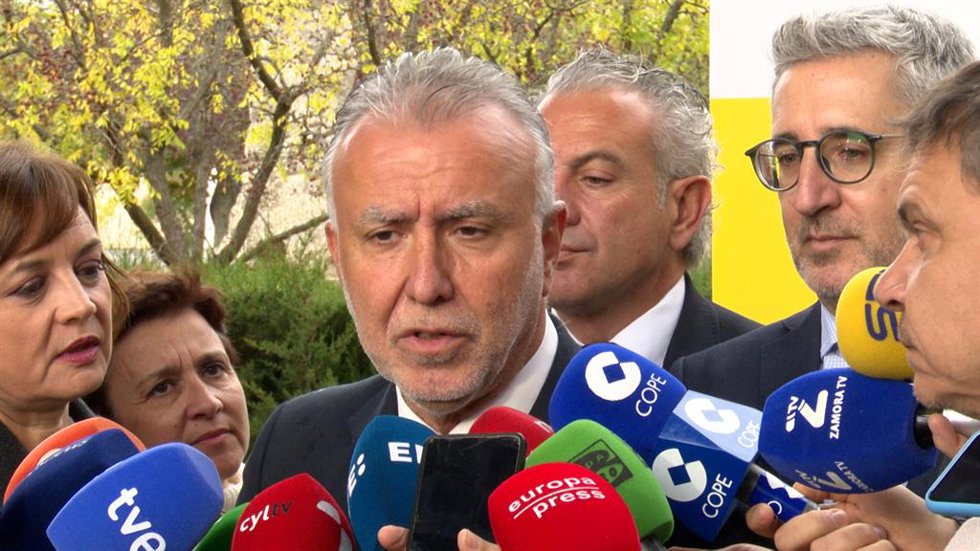 "Torres alaba la supresión de paradas en Sanabria y dice que "no se dejaráanad