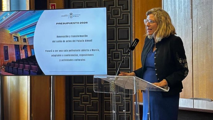 La concejala de Gobierno de Abierto, Promoción Económica y Empleo, Mercedes Bernabé, durante la presentación de las cuentas de su departamento para 2026