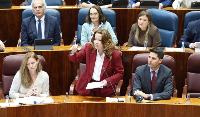 La consejera de Sanidad, Fátima Matute,