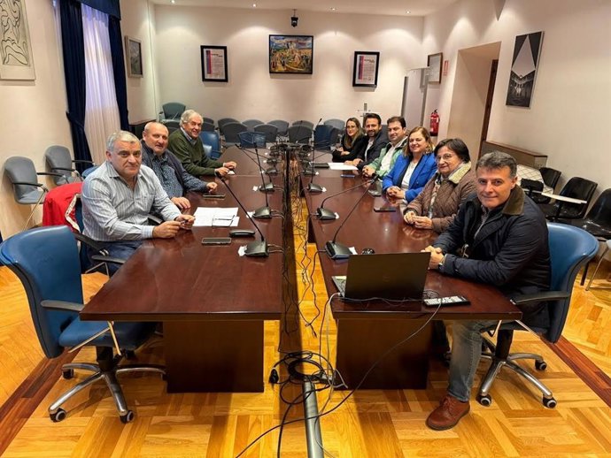 Representantes del PP con miembros de la Plataforma del Suroccidente