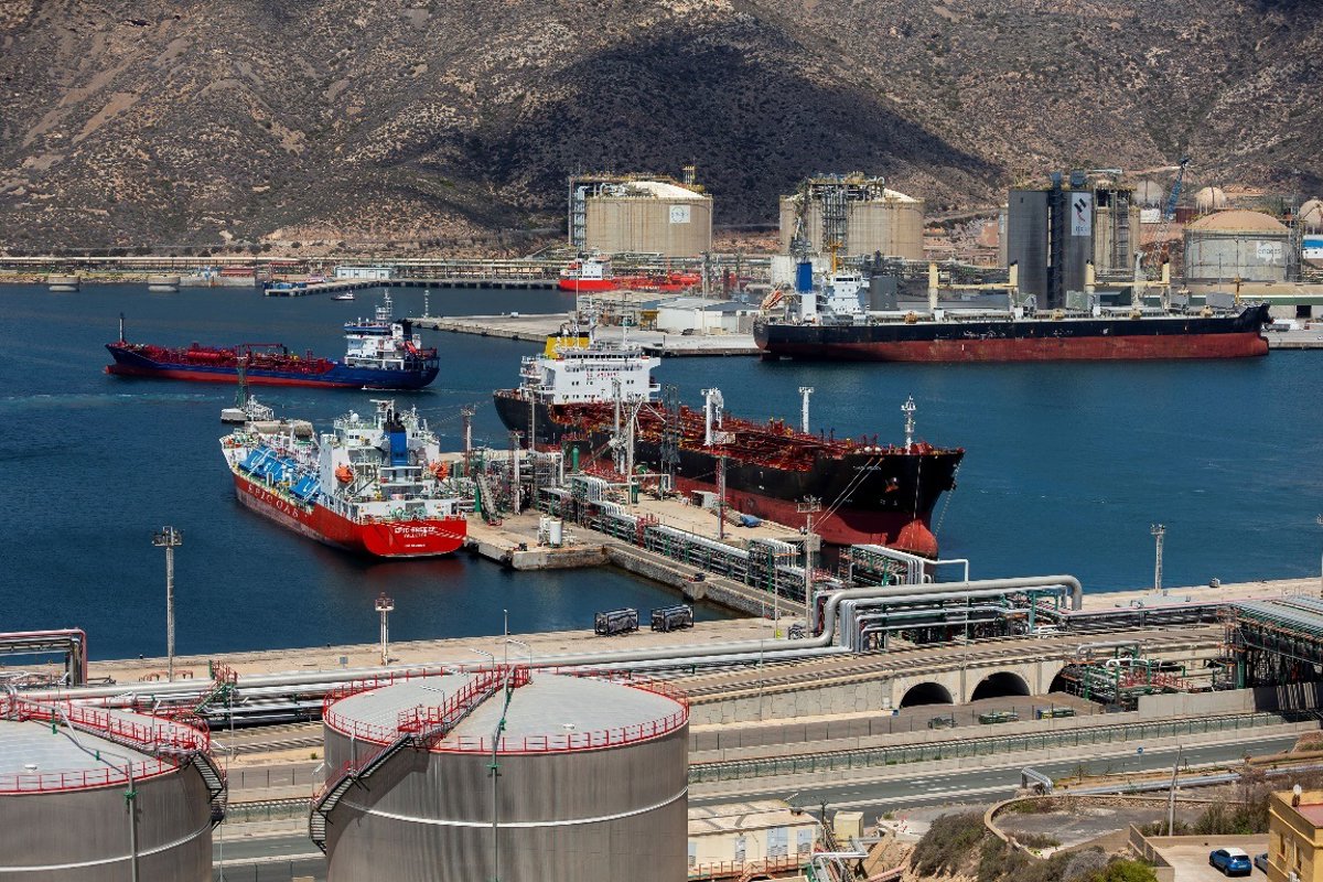 Óscar Puente anuncia más de 356 millones de euros en inversiones en el puerto de Cartagena hasta 2029