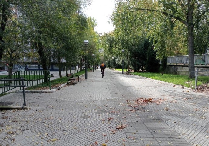 Errekatxiki pasealekua Gasteizen