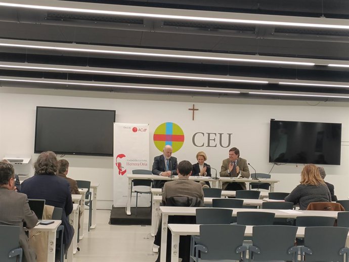 Inauguración del Congreso 'La Feracidad del Páramo', en la Universidad CEU San Pablo.