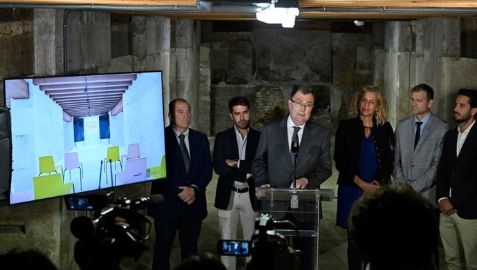 El alcalde de Murcia, José Ballesta, presenta el proyecto de puesta en valor de la antigua fábrica de harinas La Constancia