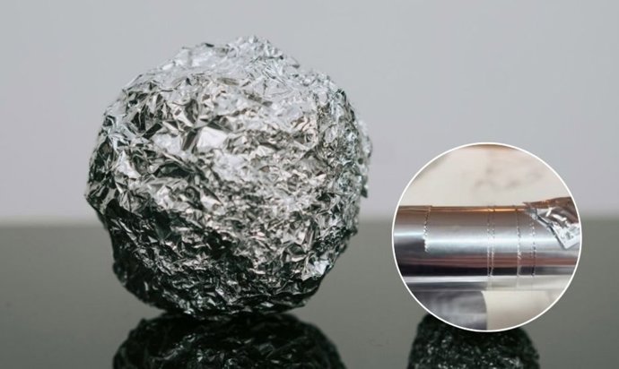 Cómo arreglar un rollo de papel de aluminio roto y desordenado en cuestión de segundos