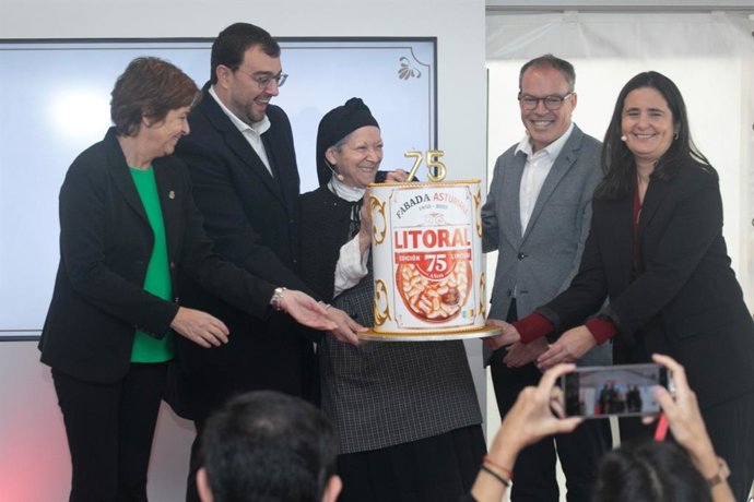 Moriyón, Barbón, Llach y Velasco durante la celebración