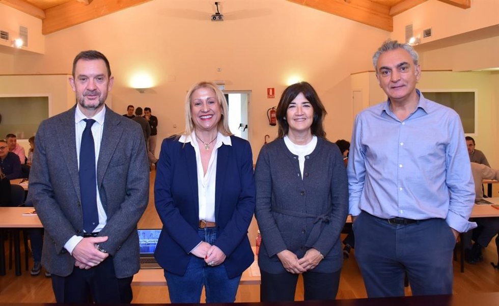 Inauguración de los cursos para empleados públicos en Valdeavellano (Soria).