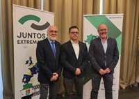 Tres partidos regionalistas se unen para aglutinar en Extremadura un voto "útil" y "moderado" ante el descontento