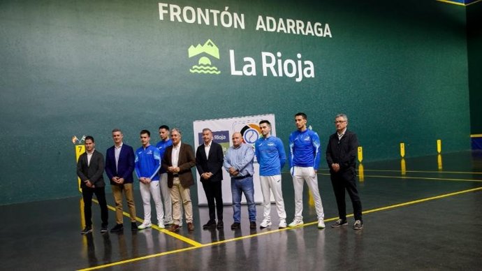 La Rioja impulsa el deporte autóctono de la pelota con un acuerdo con la Liga de Empresas de Pelota a Mano y la FRP